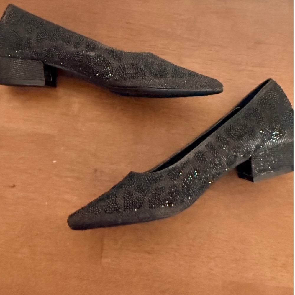 Carolyn Tucker Women Black Leopard Sparkle Pointed Toe Low Block Heels Shoes 6 - Picture 9 of 9